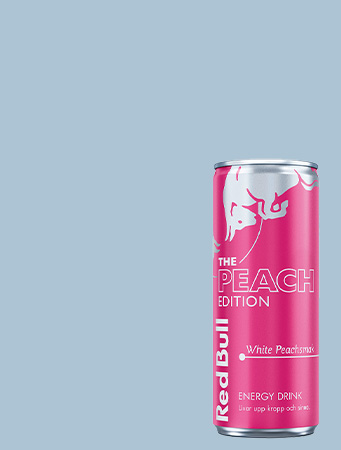 Red Bull White Peach. En frisk miks av hvit fersken, sitrusskall og blomstrete toner 